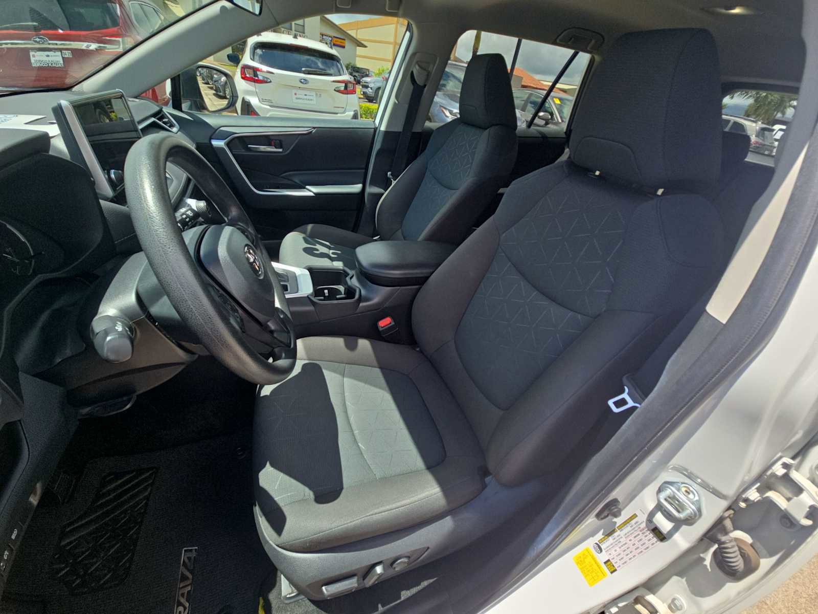 Used 2023 Toyota RAV4 XLE AWD/4WD image 14