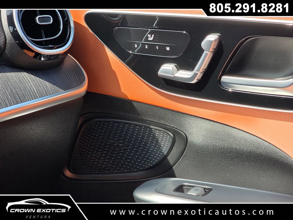 Used 2025 Mercedes-Benz C 300 Sedan image 24