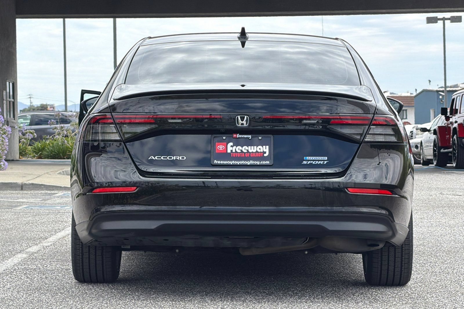 Used 2025 Honda Accord Sport image 5