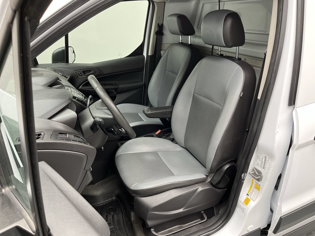 Used 2016 Ford Transit Connect XL FWD image 8