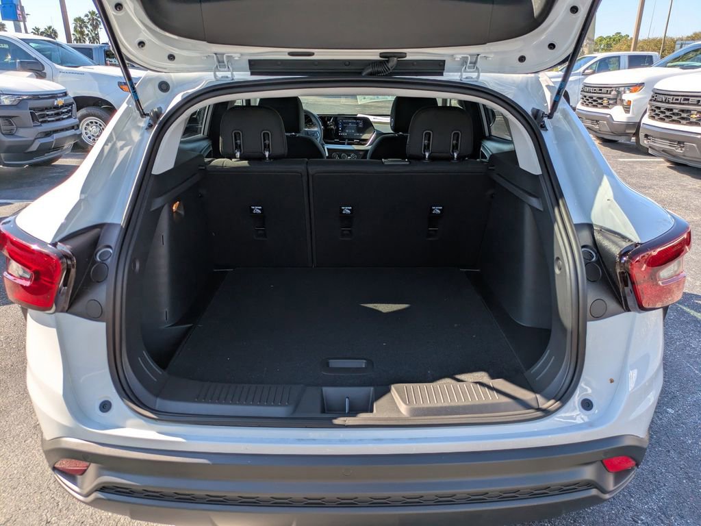 New 2026 Chevrolet Trax LS w/ Driver Confidence Package image 13