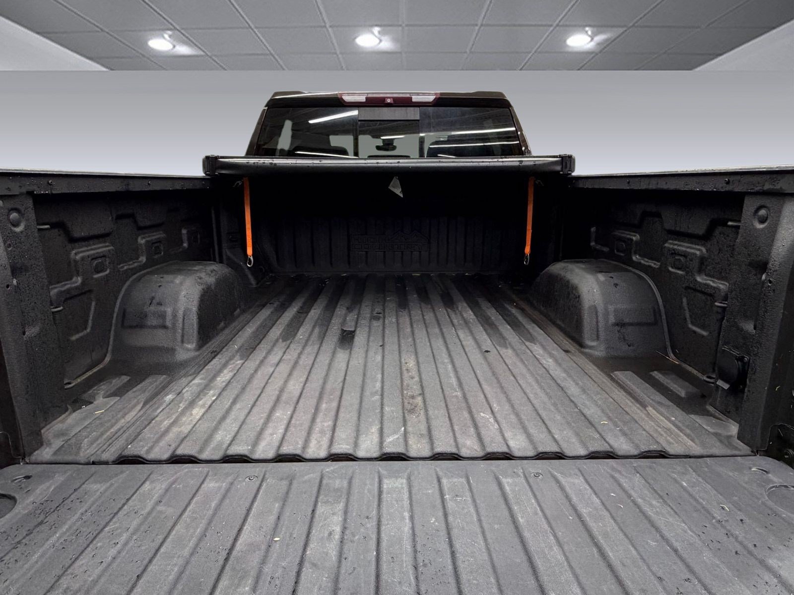 Used 2019 Chevrolet Silverado 1500 High Country w/ Technology Package AWD/4WD image 31