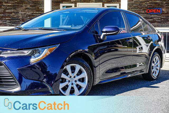 Used 2025 Toyota Corolla LE FWD image 6
