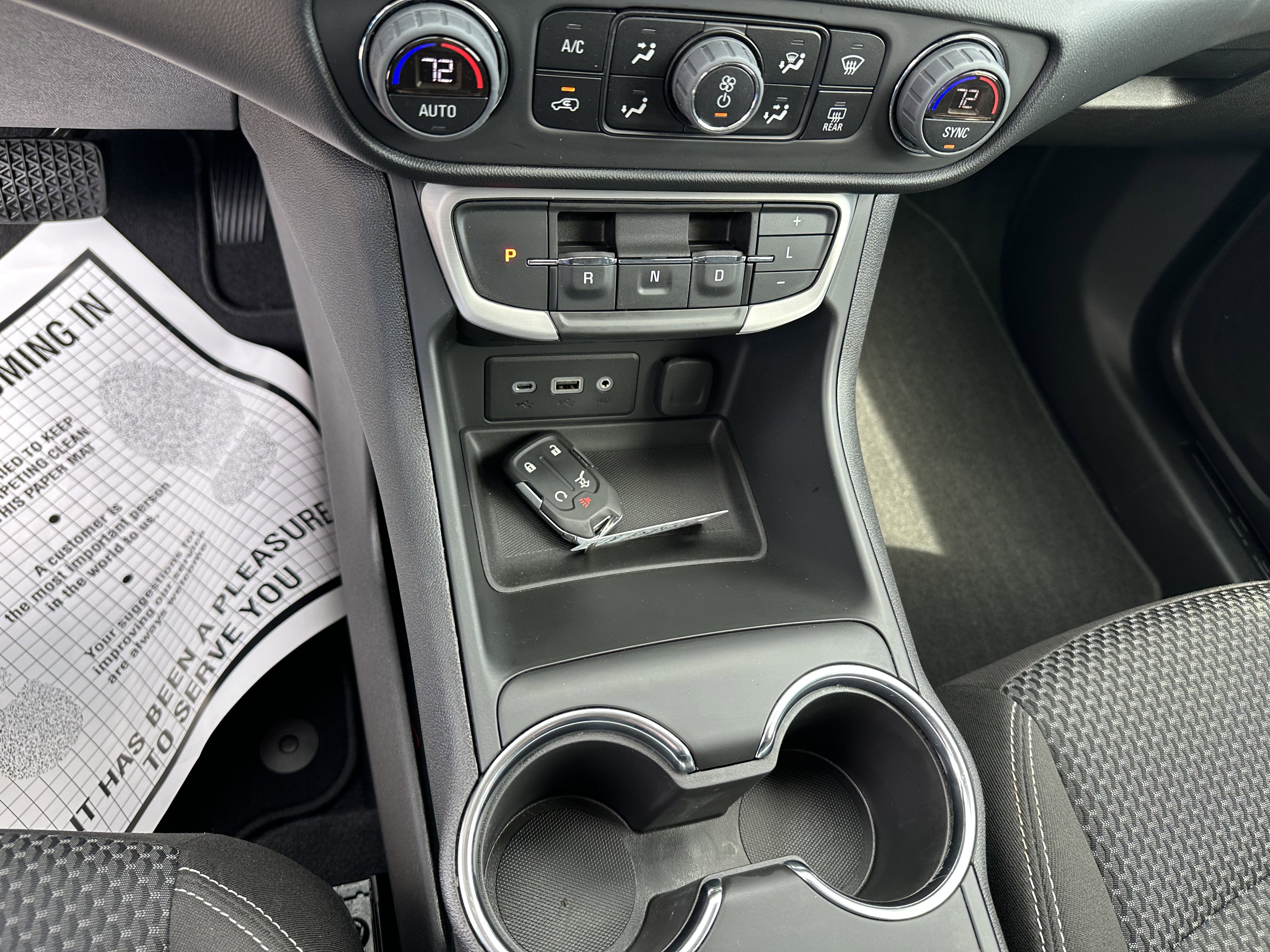 Used 2023 GMC Terrain SLE w/ Driver Convenience Package image 22