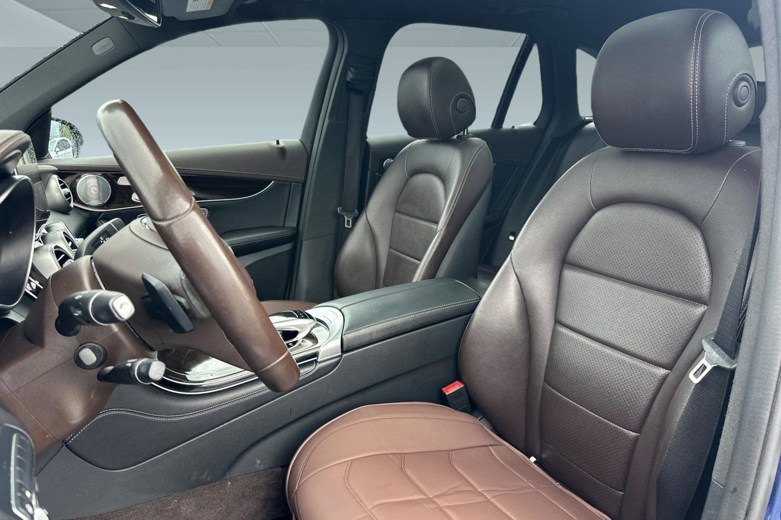 Used 2017 Mercedes-Benz GLC 300 4MATIC image 22