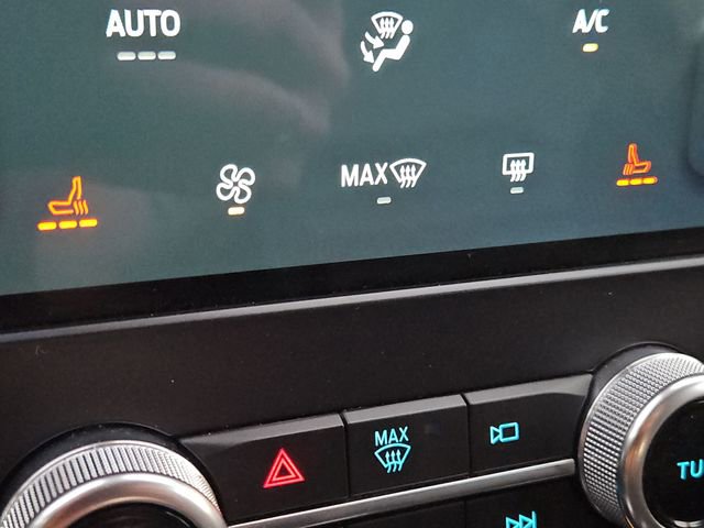 Used 2023 Ford Edge SEL image 46