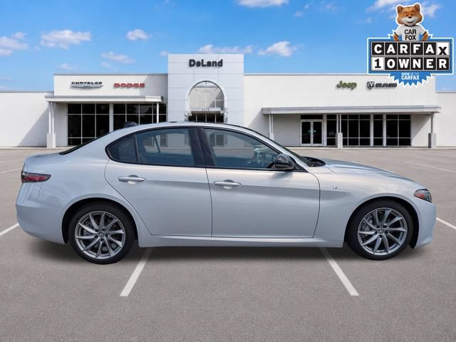 Used 2024 Alfa Romeo Giulia Ti RWD image 3