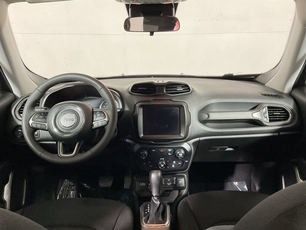 Used 2022 Jeep Renegade Latitude AWD/4WD image 23