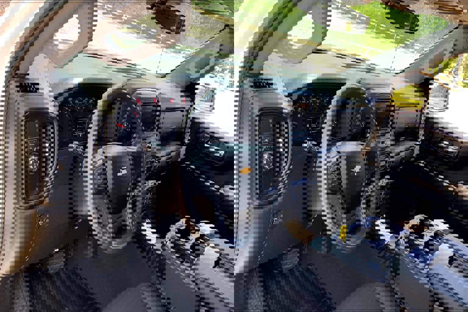 Used 2024 Chevrolet Silverado 1500 Custom image 33