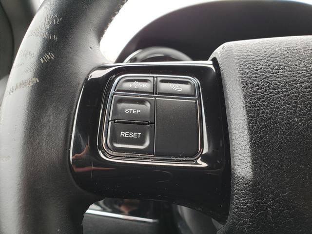 Used 2016 Dodge Grand Caravan SE image 19