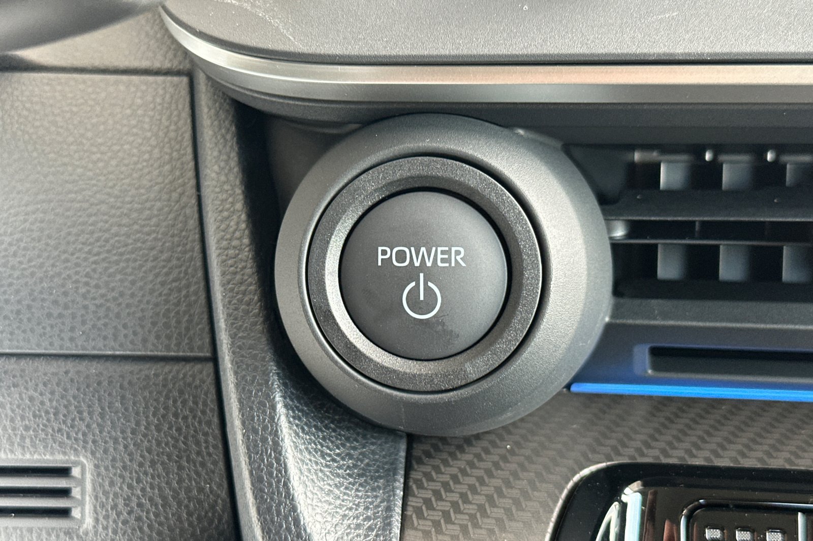 New 2027 Toyota Prius XLE FWD image 19