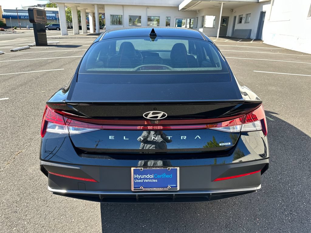 Certified 2025 Hyundai Elantra SEL FWD image 5