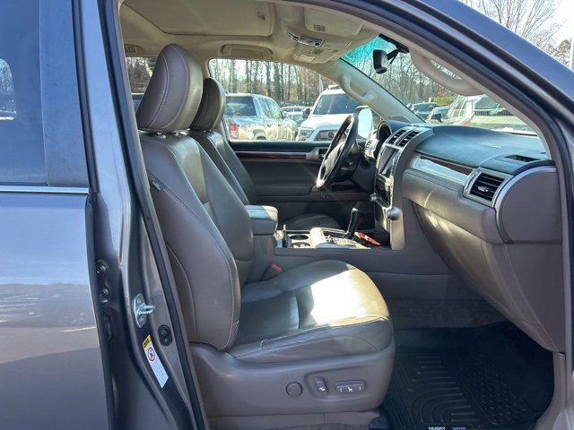 Used 2010 Lexus GX 460 image 15