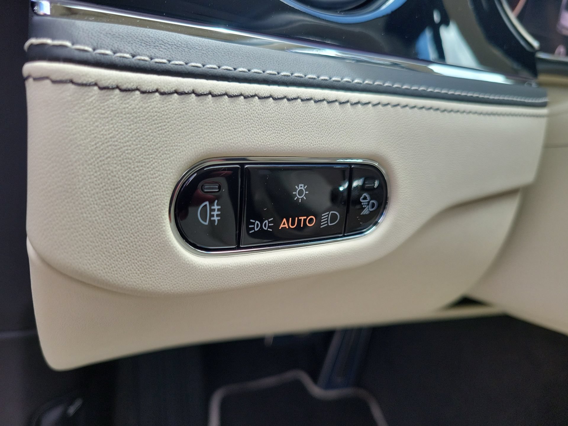Used 2021 Bentley Flying Spur V8 AWD/4WD image 39