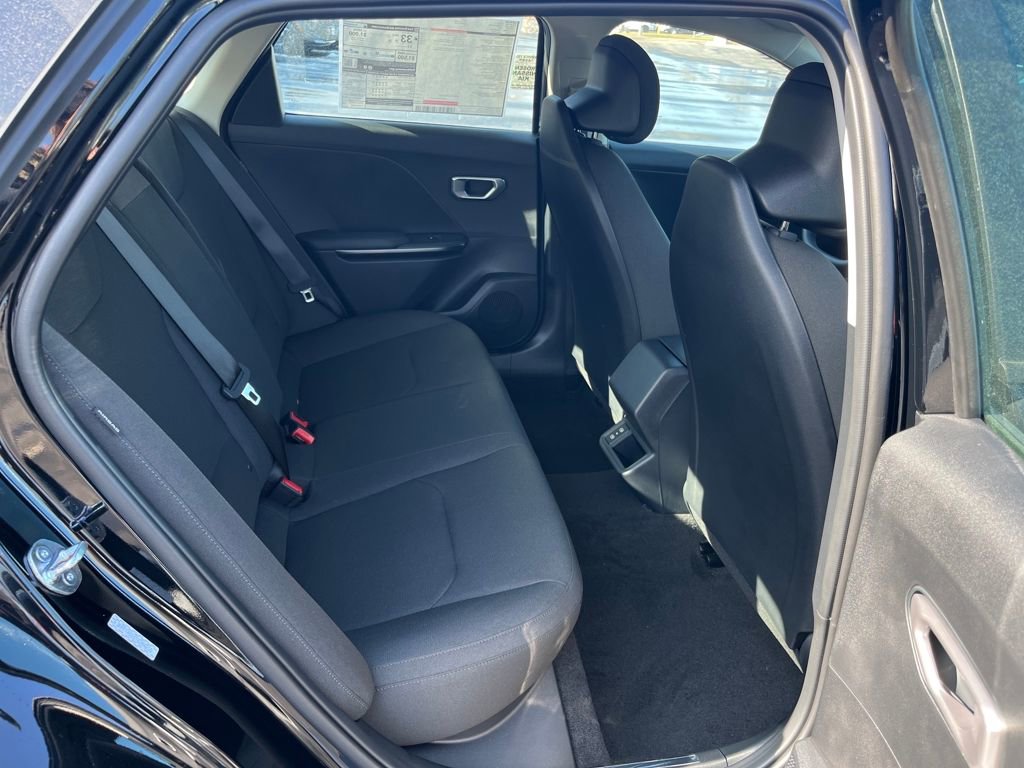 New 2026 Kia K4 LXS FWD image 16