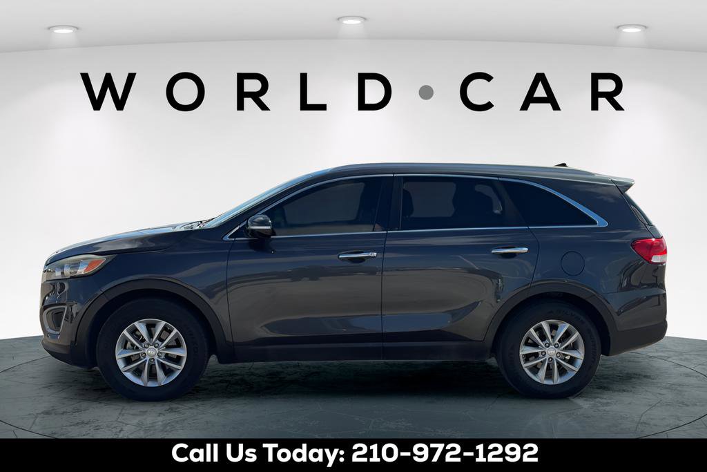 Used 2018 Kia Sorento FWD image 6