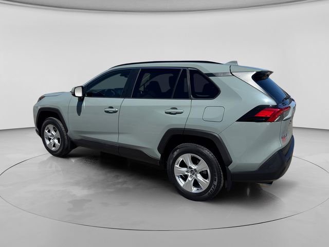 Used 2020 Toyota RAV4 XLE w/ Convenience Package AWD/4WD image 3