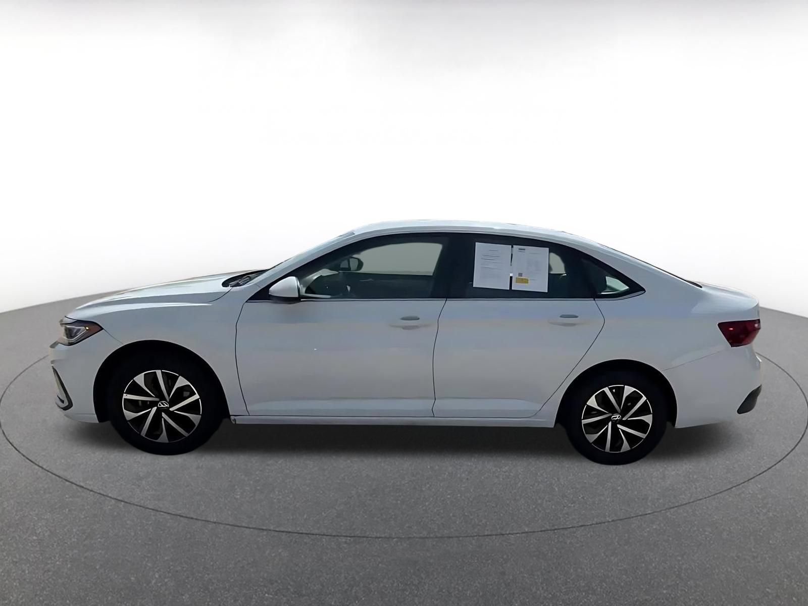 Used 2025 Volkswagen Jetta S FWD image 9