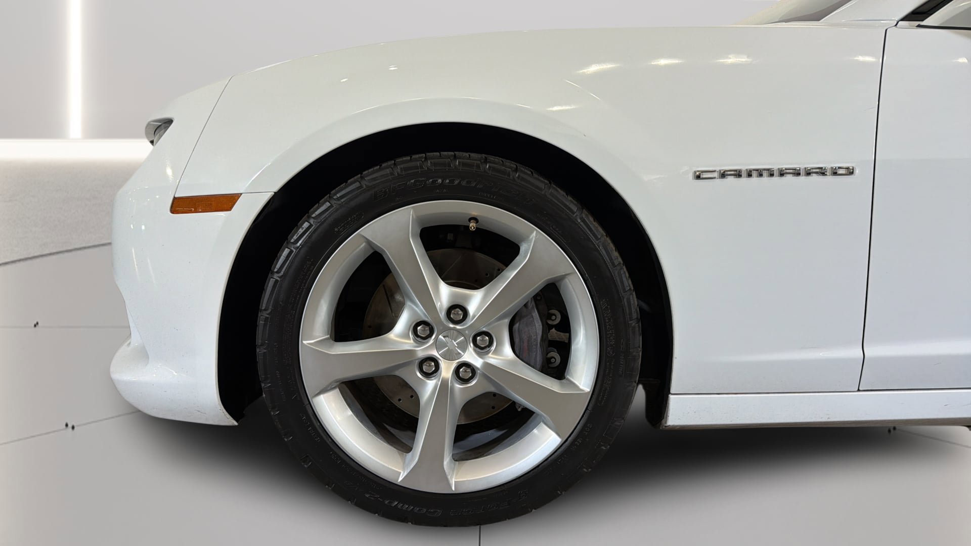 Used 2014 Chevrolet Camaro SS RWD image 36