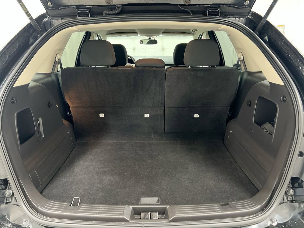 Used 2013 Ford Edge SEL FWD image 22