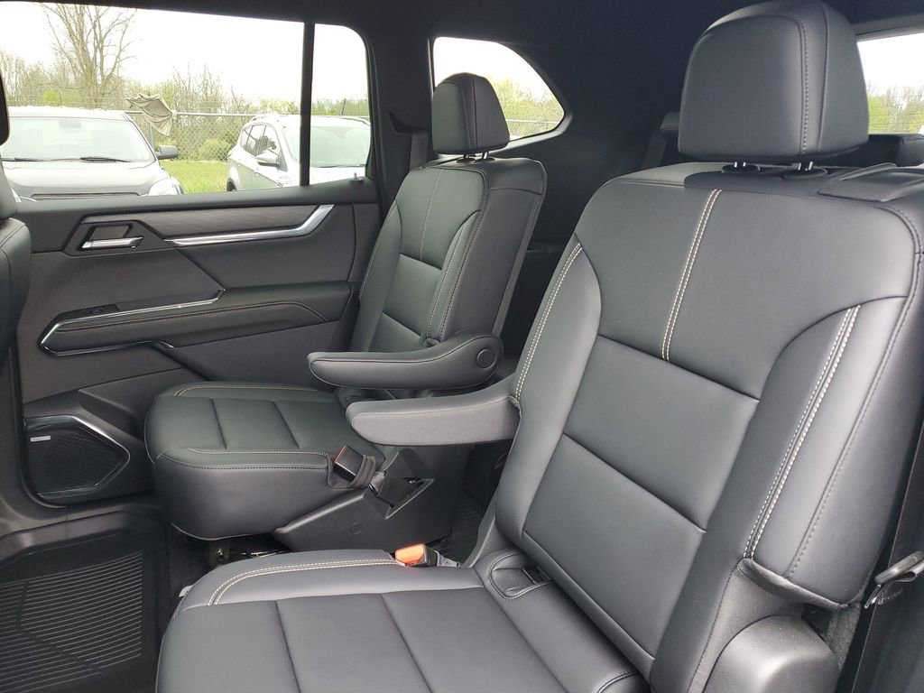 Used 2024 GMC Acadia Elevation w/ LPO, Floor Liner Package AWD/4WD image 28