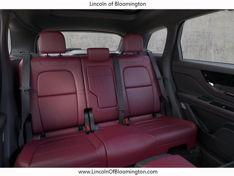 New 2025 Lincoln Corsair Reserve w/ Equipment Group 202A image 14