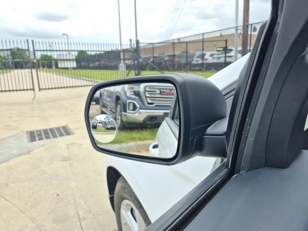 Used 2024 Ford Edge SE image 12