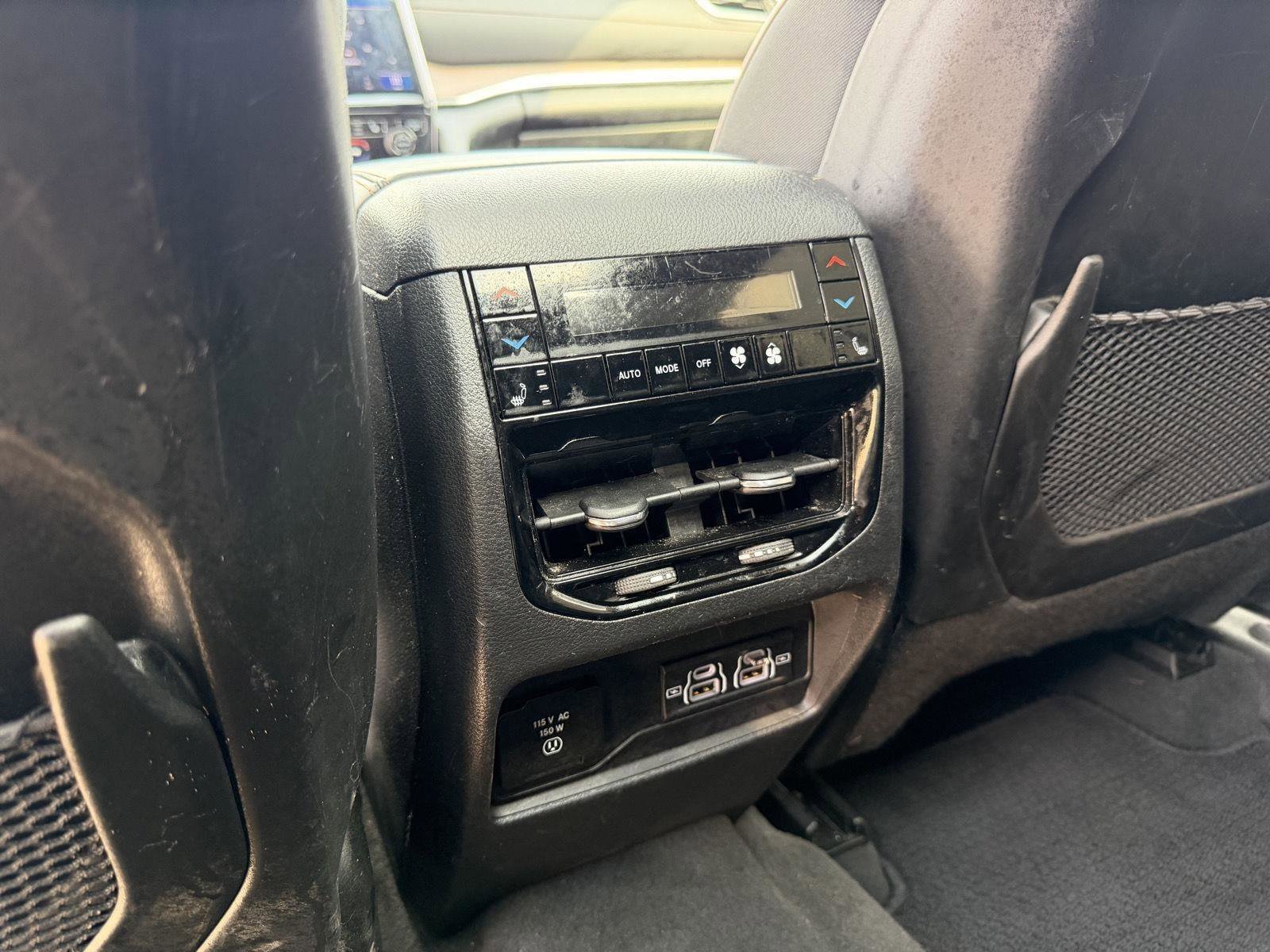 Used 2024 Jeep Grand Cherokee L Summit image 21