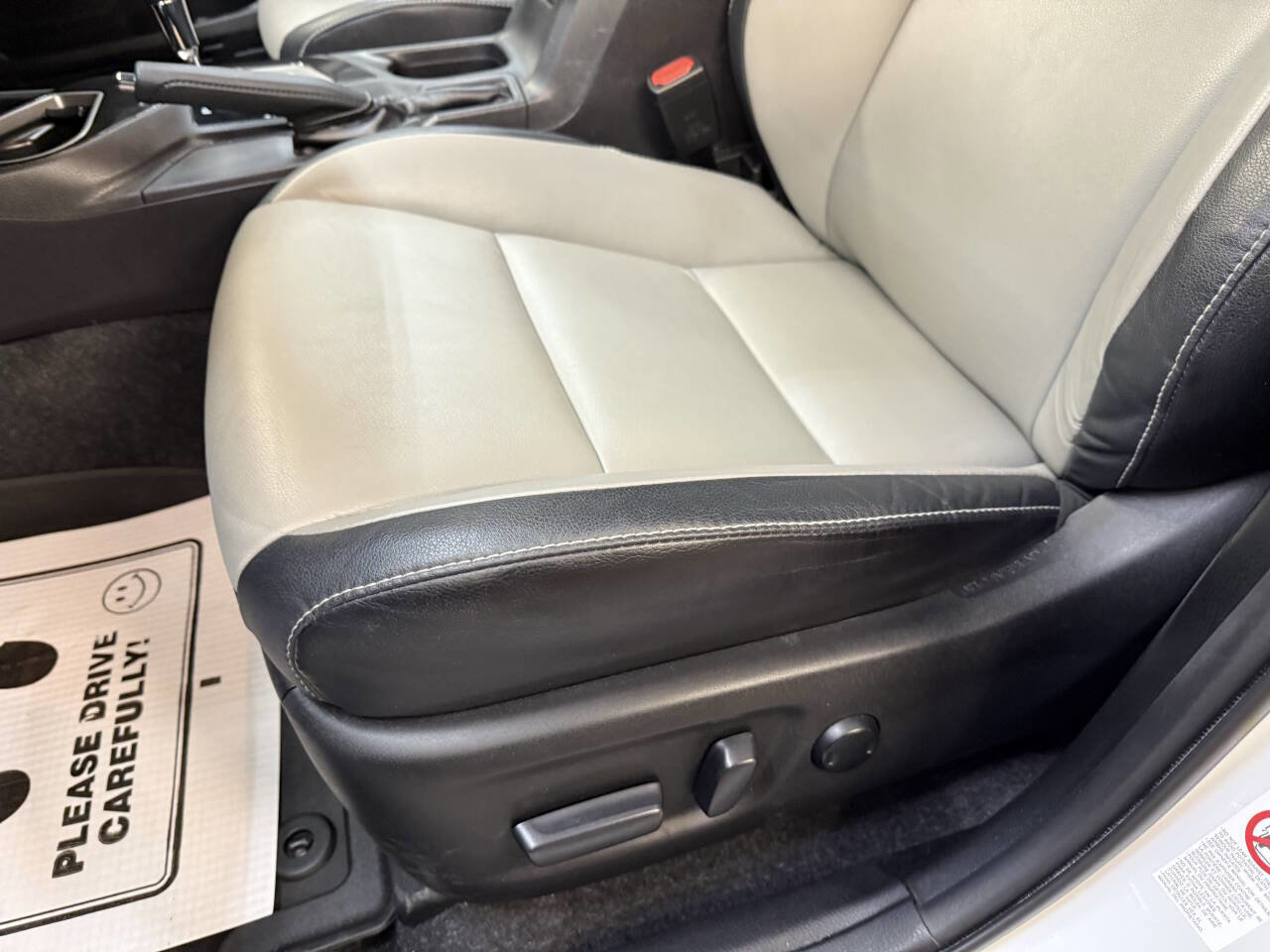 Used 2017 Toyota RAV4 Limited w/ Protection Package image 45