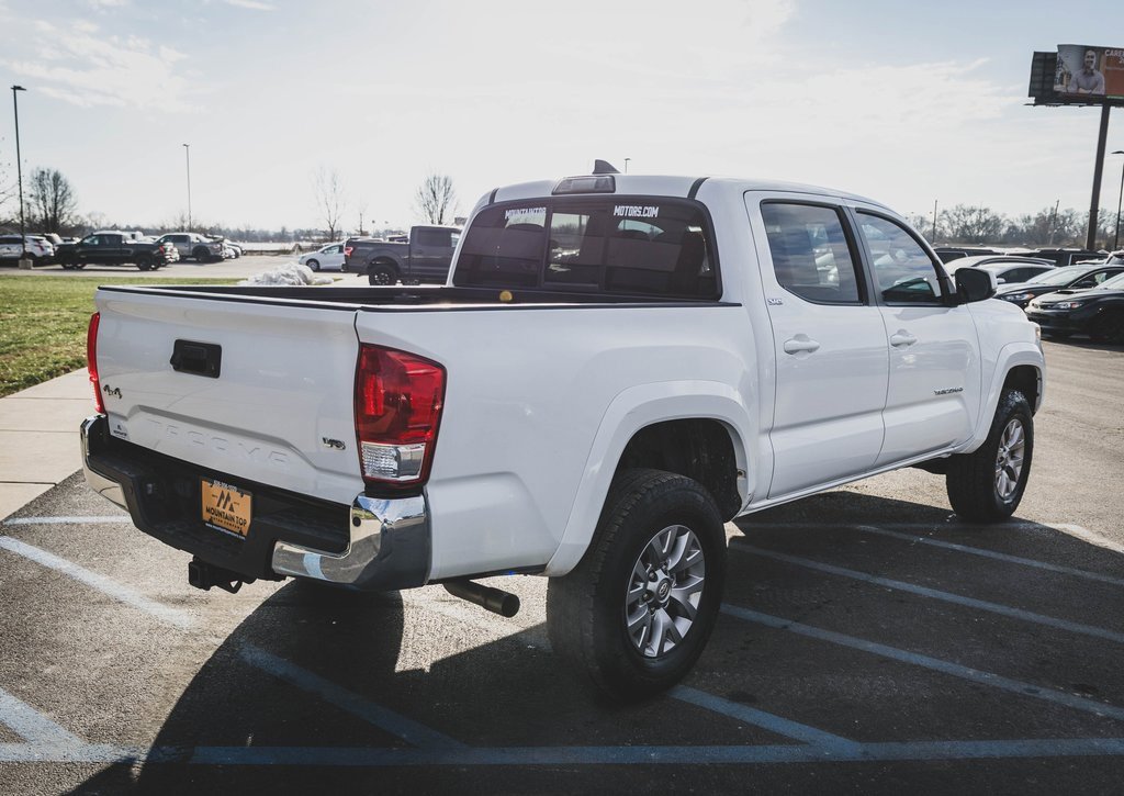 Used 2016 Toyota Tacoma SR5 image 27