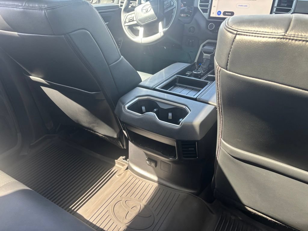 Used 2025 Toyota Tundra Limited AWD/4WD image 10