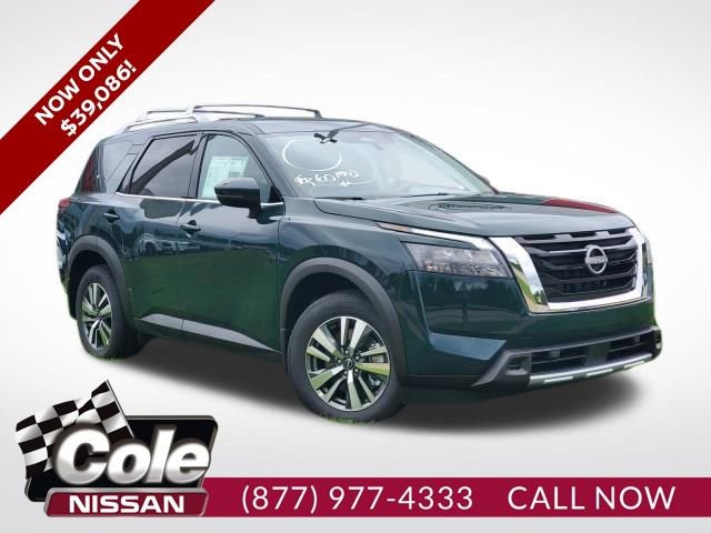New 2025 Nissan Pathfinder SL