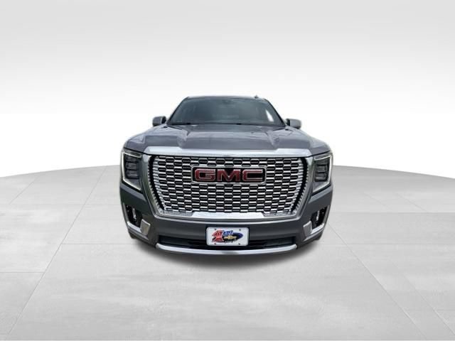 Used 2022 GMC Yukon XL Denali AWD/4WD image 2