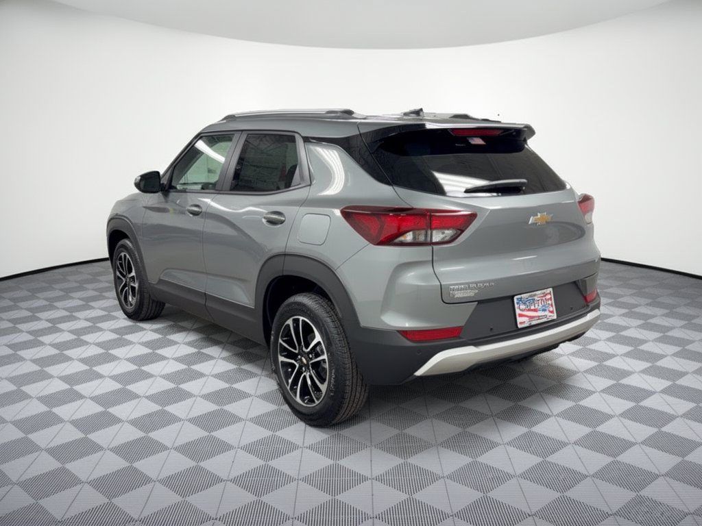New 2026 Chevrolet TrailBlazer LT w/ Driver Confidence Package FWD image 3