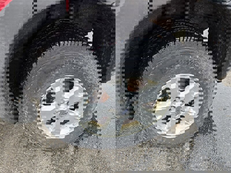 Used 2006 Ford Escape XLT image 16