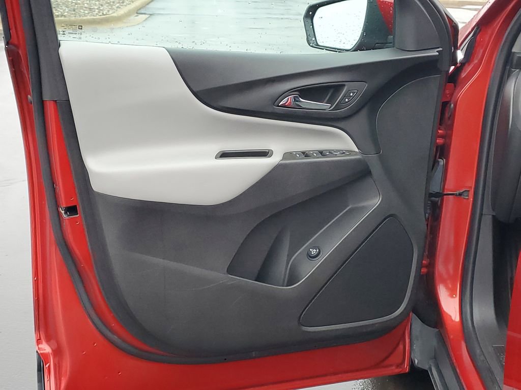 Used 2024 Chevrolet Equinox LT image 19