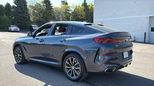 Used 2021 BMW X6 M50i w/ Executive Package AWD/4WD image 6