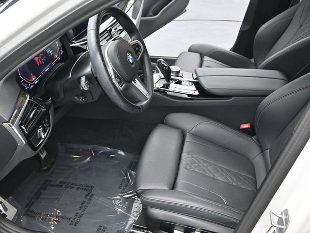 Used 2023 BMW 530i xDrive w/ M Sport Package image 17