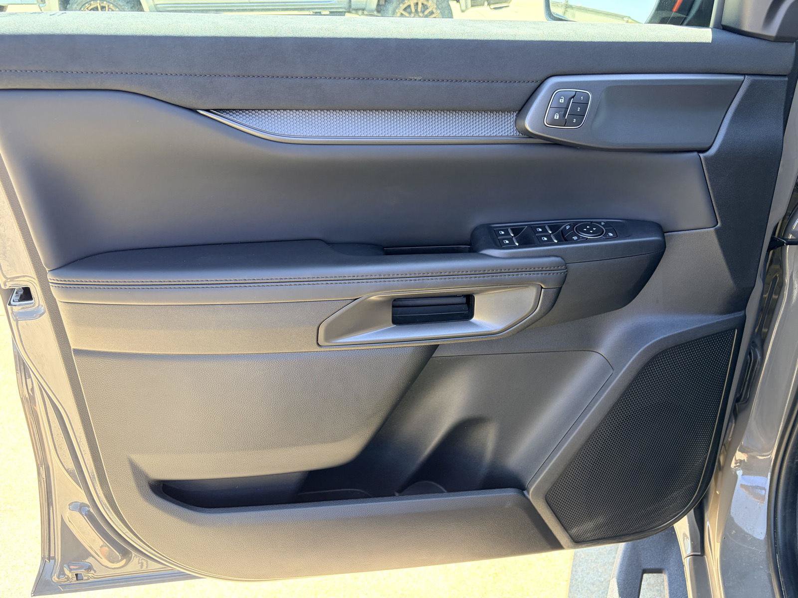 Used 2025 Ford Ranger Raptor AWD/4WD image 15