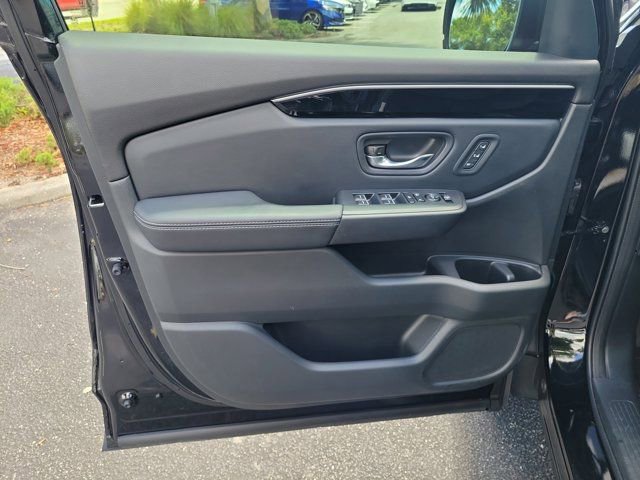 Used 2023 Honda Pilot Touring image 18