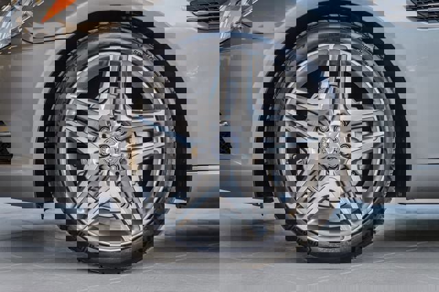 Used 2013 Mercedes-Benz SLK 250 image 18