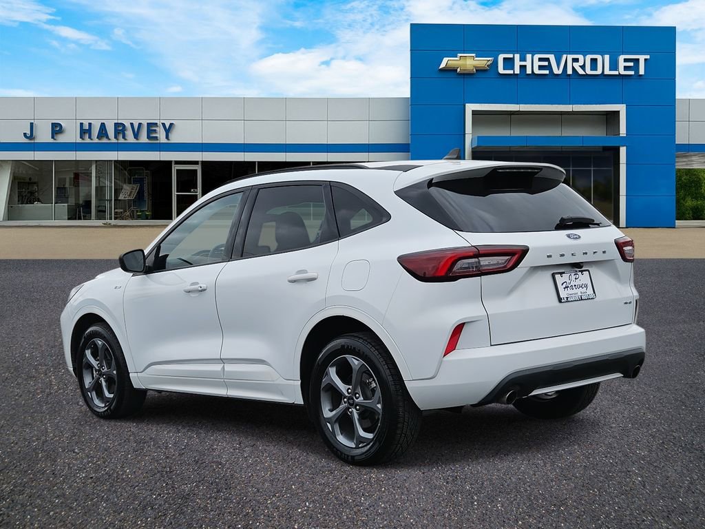 Used 2023 Ford Escape ST-Line image 6