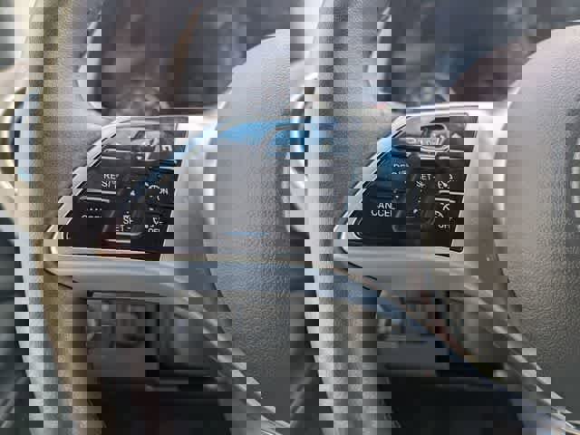 Used 2024 Mercedes-Benz eSprinter 170 Cargo image 22