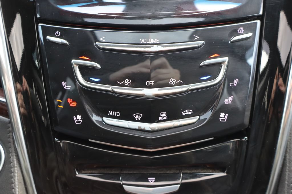 Used 2016 Cadillac Escalade ESV Luxury RWD image 41