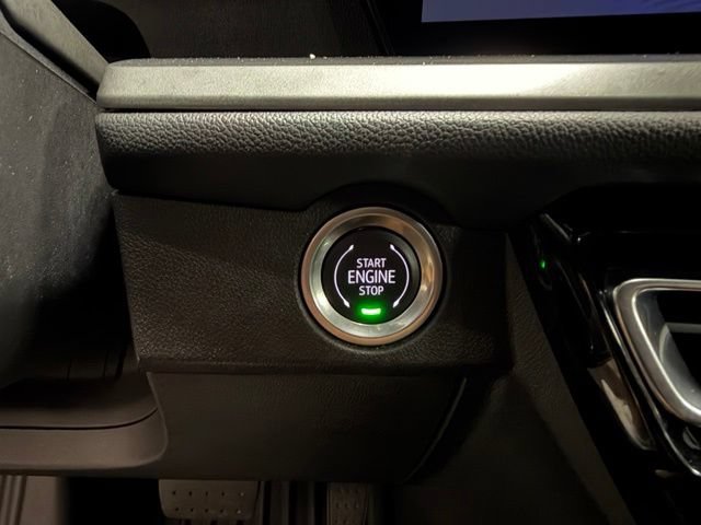 Used 2024 Chevrolet Traverse LT w/ Enhanced Driving Package FWD image 41