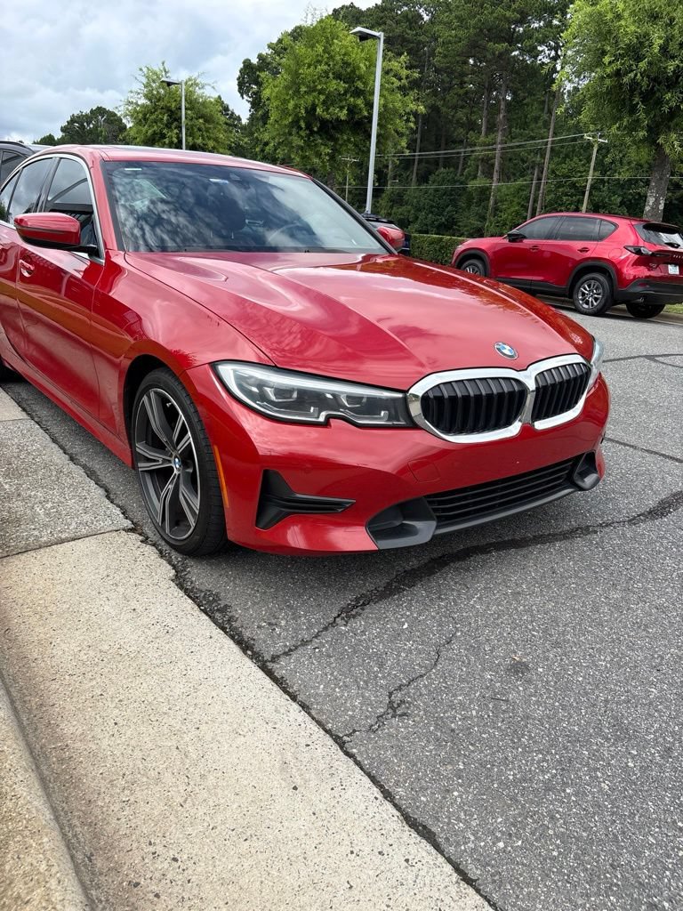 Used 2021 BMW 330i Sedan w/ Premium Package RWD image 3