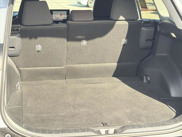 Certified 2025 Toyota RAV4 LE FWD image 8