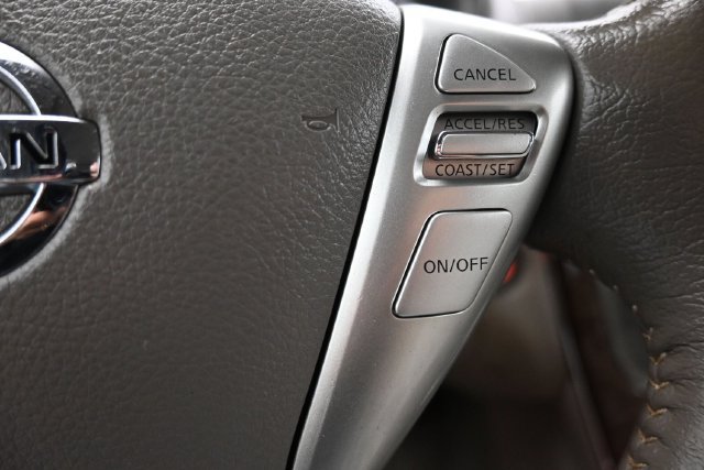 Used 2013 Nissan Sentra SL w/ Premium Pkg FWD image 19