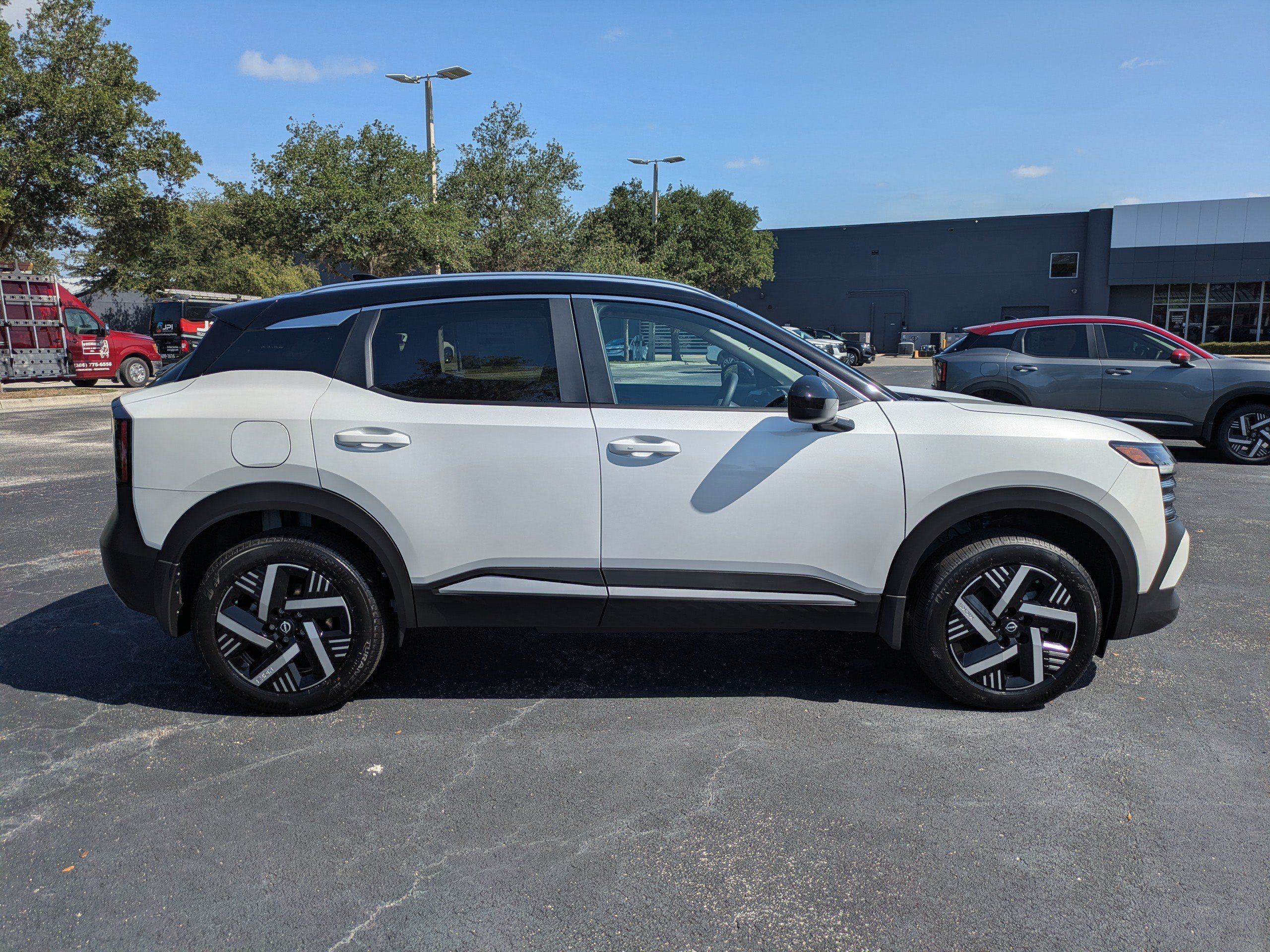 New 2026 Nissan Kicks SV w/ SV Premium Package FWD image 4