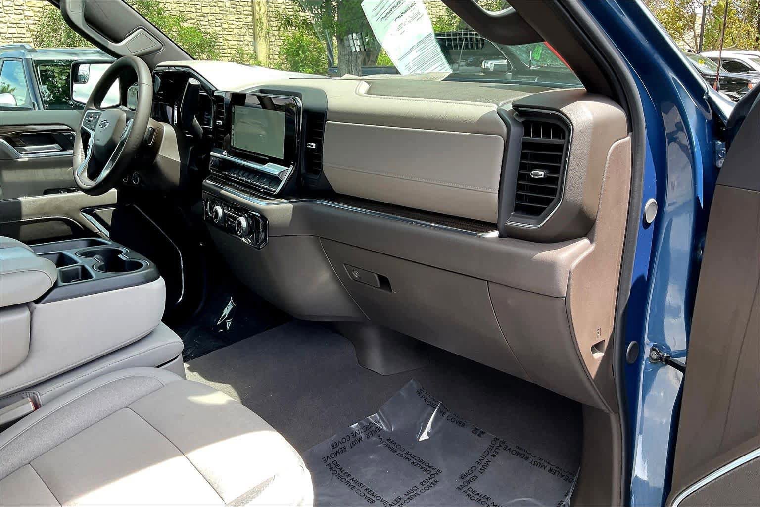 Certified 2024 Chevrolet Silverado 1500 RST w/ Protection Package AWD/4WD image 16
